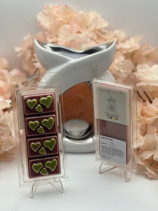 Hand-poured wax melt in a stylish clamshell container, designed to fill your space with a long-lasting, luxurious fragrance. Ideal for use in wax warmers to create a cozy and inviting atmosphere. Scent notes include: A sparkling fruity citrus accord with notes of pomelo alongside orange and grapefruit sweetened by a nuance of cherry supported by a clean musk base.