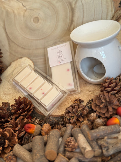 Hand-poured wax melt in a stylish clamshell container, designed to fill your space with a long-lasting, luxurious fragrance. Ideal for use in wax warmers to create a cozy and inviting atmosphere. Scent notes include: Featuring a bouquet of fabulous florals – think precious orange blossom, jasmine and iris – as well as fruity blackcurrant and pear it’s refreshingly modern. Sharpened with an undertone of patchouli, vanilla and praline it’s sure to linger making it perfect for evening soirées.