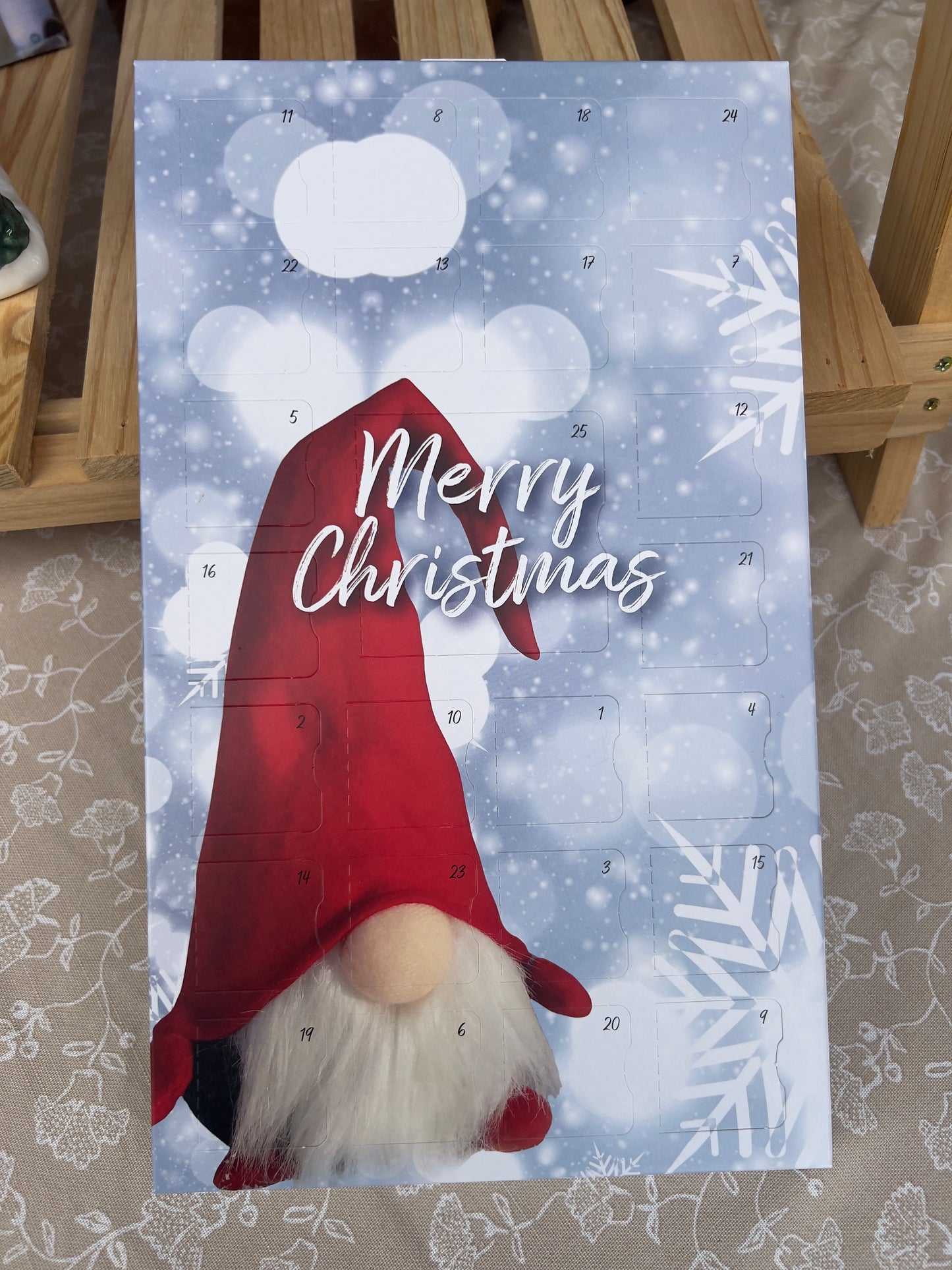 Wax melt advent calendar gift set with daily fragrant melts and scent guide